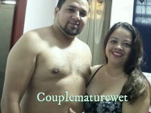 Couplematurewet