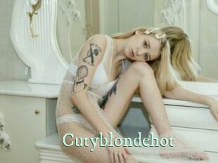 Cutyblondehot