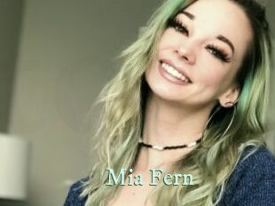 Mia_Fern
