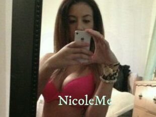 NicoleMe
