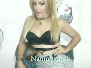 Naomytshot