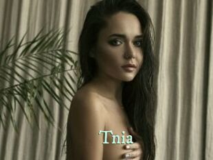 Tnia