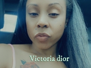Victoria_dior