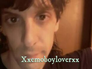 Xxemoboyloverxx